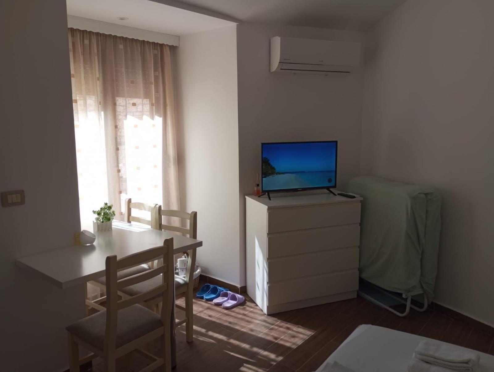 Mario Rooms Sarande Luaran gambar